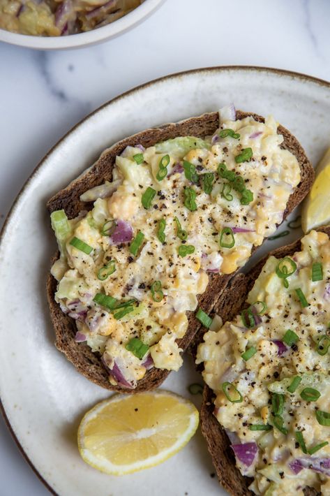 Vegan Seafood, Chickpea Tuna Salad, Healthy Tuna Salad, Chickpea Tuna, Healthy Vegan Recipes, Vegan Salads, Artichoke Recipes, Tastemade Recipes, Vegan Ingredients