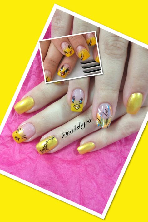 Tweety bird Bird Nails, Bird Nail Art, Tweety Pie, Artistic Nails, Pie Bird, Bird Pins, Tweety Bird, Nail Art Stickers, Bird Cage