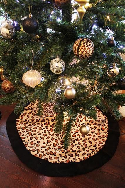 Leopard Print Christmas Tree, Leopard Print Christmas, Animal Print Decor, Christmas Tree Themes, Tree Skirt, Christmas Animals, Xmas Decorations, Favorite Holiday, All Things Christmas