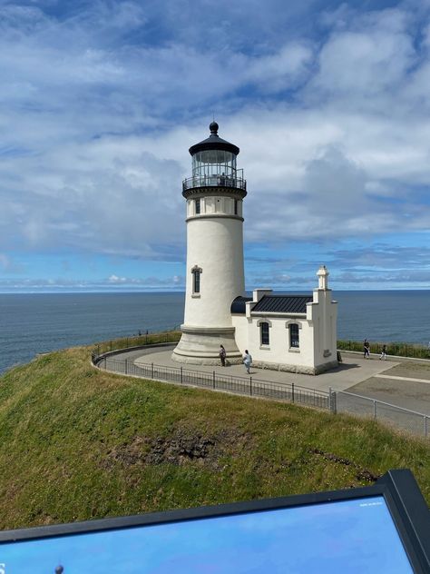 First Timer's Guide to Cape Disappointment - Homemade Home Cape Disappointment Lighthouse, Cape Disappointment Washington, Cape Disappointment, Homemade Home, Washington State Parks, Large Waves, Maritime Museum, Oregon Travel, Lewis And Clark