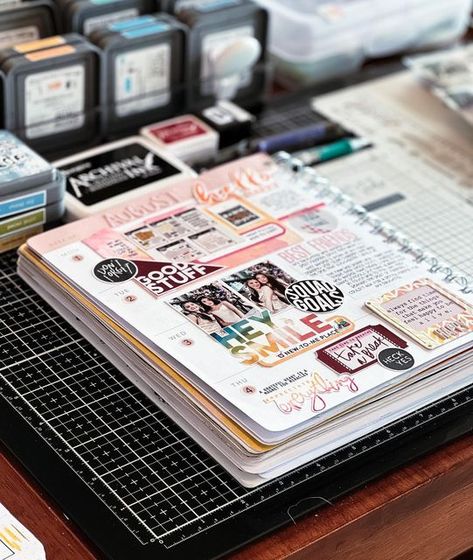 Noel Drennen on Instagram: "Another week in the books! 🤩 #stoptheblur #heidiswapp #studiocalico #memoryplanner" Storyline Chapters, Heidi Swapp Planner, Heidi Swapp Memory Planner, Planner Spread Inspiration, Memory Planner, Unique Scrapbooks, Planner Spreads, Happy Planner Layout, Planner Obsessed