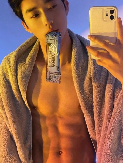 I posted ulzzang content Men Abs, Hot Abs, 남자 몸, Cute White Guys, Handsome Asian Men, Hot Asian Men, Go To The Beach, Anime Guys Shirtless, Aesthetic Guys