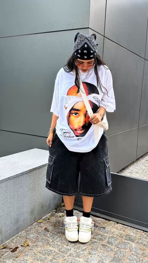 Tomboy Outfits Swag, Dope Fashion Outfits, Look Hip Hop, Tomboy Stil, Pakaian Hipster, Tomboy Outfit, Street Style Outfits Casual, December Outfits, Baggy Outfit Ideas