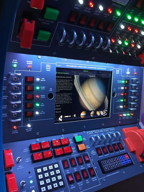 Spaceship Control Panel, Control Panel Design, Panel Bedroom, Spaceship Interior, Built In Bed, Control Room, Bedroom Setup, Control Panels, Space Room