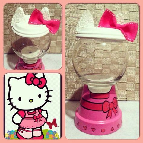 Gumball Machine Diy, Clay Hello Kitty, Clay Pot Ideas, Hello Kitty Gumball Machine, Hello Kitty Centerpieces, Hello Kitty Diy, Candy Jars Diy, Bubblegum Machine, Diy Gumball Machine