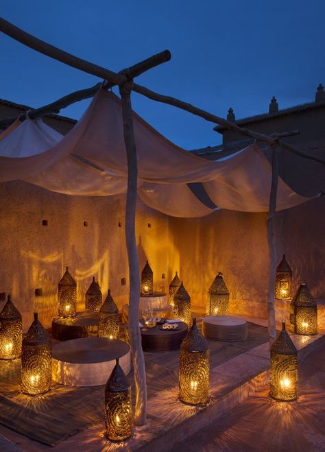 Arabian Nights Decor, Arabian Nights Wedding, Arabian Nights Aesthetic, Dance Career, Moroccan Tent, Arabian Tent, Arabian Theme, Arabian Nights Theme, Middle Eastern Decor