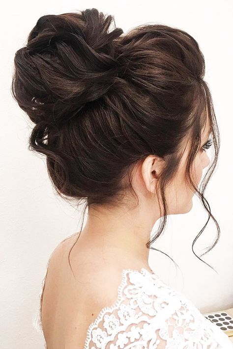 Wedding Hairstyles And#8211; Romantic Bridal Updos ❤ See more: http://www.weddingforward.com/romantic-bridal-updos-wedding-hairstyles/ #weddingforward #bride #bridal #wedding High Bun Wedding, Romantic Bridal Updos, Quince Hair, Hairstyle Bridesmaid, Bun Wedding, Sanggul Modern, Wedding Bun, High Bun Hairstyles, Elegant Updos