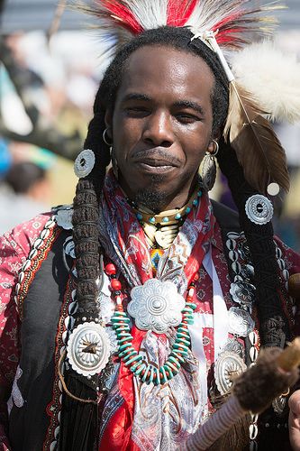 Hebrew Israelite. So called native american (North & South) Indians were originally BLACK before mass mixing WITH other Nations. Native Indians are the SAME PEOPLE as the so called african americans, They are BOTH Hebrew Israelites of the Bible from the 12 tribes of Yasharahla (ISRAEL). The bible is about BLACK people NOT white. Christ is BLACK according to the Bible. Wake up. Free yourself from mental slavery and go here: GatheringofChrist.org GOCC on YouTube American Indian History, Native American Men, Hebrew Israelite, Black Indians, Native American Photos, African People, Indigenous People, We Are The World, Native American History