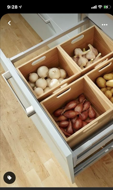 Modern Konyhatervezés, Organiser Cucina, Desain Pantry, Bloxburg Modern, Kabinet Dapur, Kitchen Organization Pantry, Kitchen Organisation, Drawer Inserts, Diy Kitchen Storage