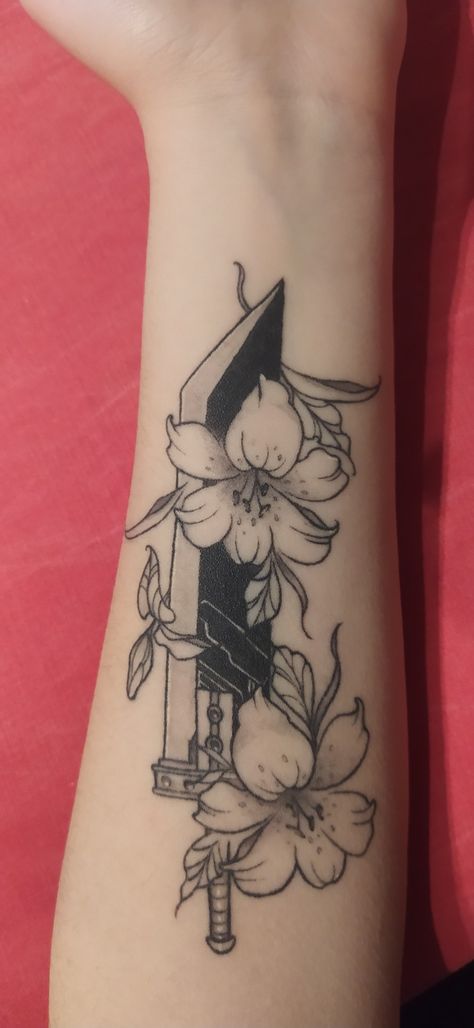 Ffvii Tattoo Ideas, Ff6 Tattoo, Ff7 Tattoo Ideas, Aerith Tattoo, Lowkey Anime Tattoos, Cloud Strife Tattoo, Final Fantasy X Tattoo, Final Fantasy Vii Tattoo, Ffvii Tattoo