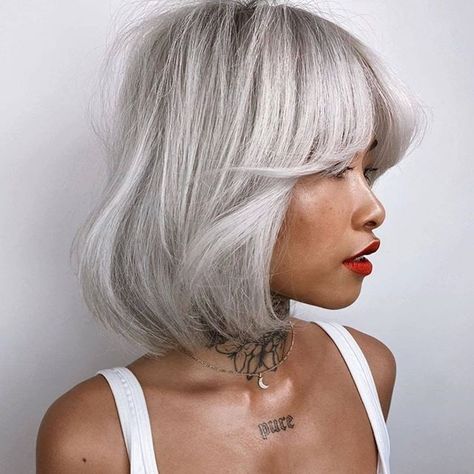 Silver Curtain Bangs Idea 70s Bob Haircut, Ice Blonde Bob, 70s Bob, Grey Bob Hairstyles, Ice Blonde Hair, Grey Bob, Ice Blonde, Glamour Uk, Natural Gray Hair