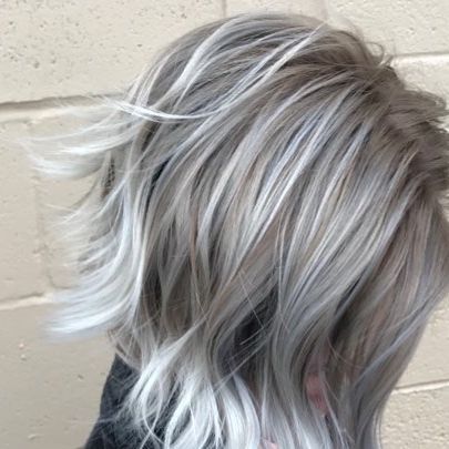 Dove Grey Hair, Silver Balayage, Natural White Hair, Ladies Hairstyles, Ice Blonde Hair, Hair Color Pictures, Hair Tricks, Grey Hair Transformation, Grey White Hair