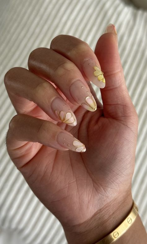 Classy Almond Nails, Spring Acrylic Nails, Girly Acrylic Nails, Summery Nails, Classy Acrylic Nails, Almond Nails Designs, Almond Acrylic Nails, Acrylic Nails Coffin Short, Nagel Inspo