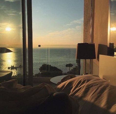 Bedroom Views, Room With A View, Aesthetic Rooms, Window View, Dream Apartment, Sea View, House Goals, Dream Rooms, Aesthetic Bedroom