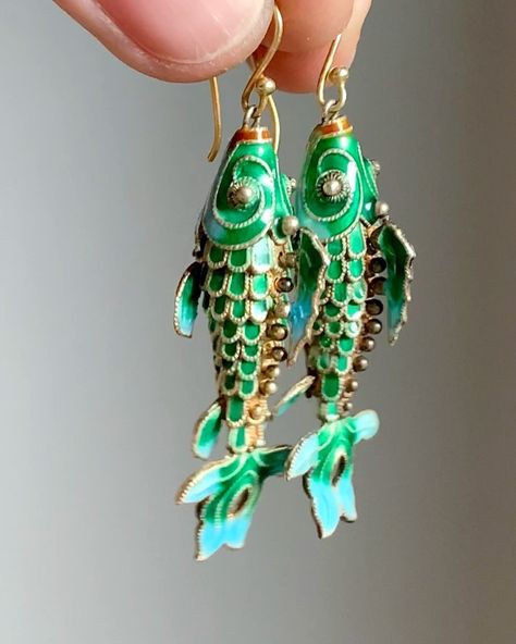 Theedencollective on Instagram: “Matched catch of the day. A pair of vintage enameled gilt sterling articulated fish hung from 14k hooks. *SOLD* #enameledjewelry…” Fish Accessories, Articulated Fish, Fish Earrings, Catch Of The Day, Cute Gifts For Friends, Fish Jewelry, Vintage Jewelry Crafts, The Eden, Funky Outfits