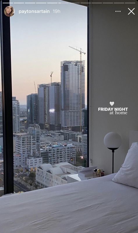 City View Apartment Los Angeles, Los Angeles Apartments Luxury, Dtla Apartment View, Los Angeles High Rise Apartment, Los Angeles Apartment View, Living In Los Angeles Aesthetic, La Apartment Exterior, Los Angeles House Aesthetic, Los Angeles Apartment Aesthetic