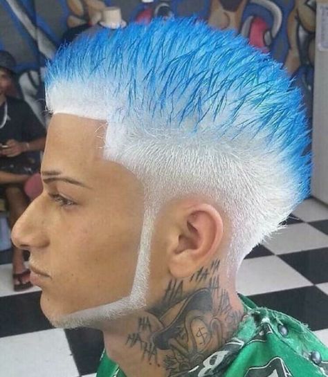 Trendy We Fryzurach, Haircut Images, Extreme Fashion, Bad Haircut, Men Hair Color, Platinum Hair, Fashion Fail, Hair Beads, Fade Haircut