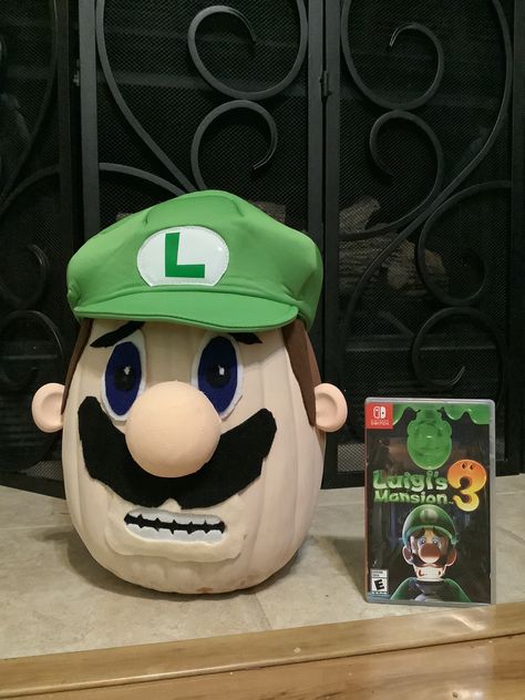 Luigi Haunted Mansion, Luigi Pumpkin, Haunted Mansion Pumpkin, Luigi's Haunted Mansion, Mario Pumpkin, Pinterest Mom, Wii Game, Giant Pumpkin, Halloween Decorations Diy Outdoor