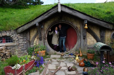 inside Hobbit House Wales | Recent Photos The Commons Getty Collection Galleries World Map App ... Casa Do Hobbit, Casa Dos Hobbits, Casa Hobbit, Root Cellar, Earth Sheltered, Underground Homes, New Zealand Art, Hobbit Hole, Hobbit House