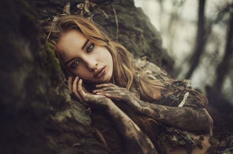 Outdoor Witch, Fairy Photoshoot, Nature Goddess, Taurus Women, Nature Photoshoot, Earth Goddess, Beauty Wallpaper, Photoshoot Concept, Glamour Photography