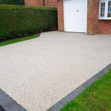 Driveways Landscaping, Block Paving Driveway, Resin Bound Driveways, Patio Blocks, Resin Driveway, Resin Patio, Driveway Paving, Driveway Landscaping, Block Paving