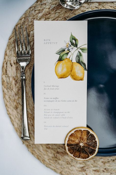 DOLCE VITA AUX ROCHES BLANCHES / Marelles Weddings Personalized Wedding Menu, Lemon Wedding, Diner Party, Italian Party, Italian Theme, Citrus Wedding, Menu Wedding, Tafel Decor, Tuscan Wedding