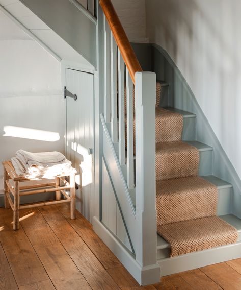 Coloured Banisters Stairways, Hallway And Stairs Ideas Paint Colors, Farrow Ball Pigeon, Farrow And Ball Hallway, Cottage Stairs, Dix Blue, House Hallway, Painted Staircases, White Hall