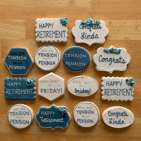 Retirement Cookies Decorated For Men, Retirement Cookies Decorated For Woman, Retirement Decorated Cookies, Retirement Cookies Ideas, Retirement Cookies Decorated, Retirement Sugar Cookies, Retirement Cake Decorations, Retirement Cookies, Retirement Gifts For Dad