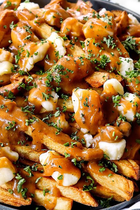 Poutine Gravy Recipe, Poutine Gravy, Poutine Recipes, Canadian Poutine, Poutine Fries, Poutine Recipe, Canadian Recipes, Canadian Food, Gravy Recipe