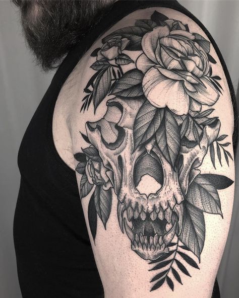 Skull Leaf Tattoo, Botanical Reference, Infinity Tattoo On Wrist, Grey Ink Tattoos, Symbols Of Strength Tattoos, Instagram Korean, Crow Tattoo, Strength Tattoo, Ink Well