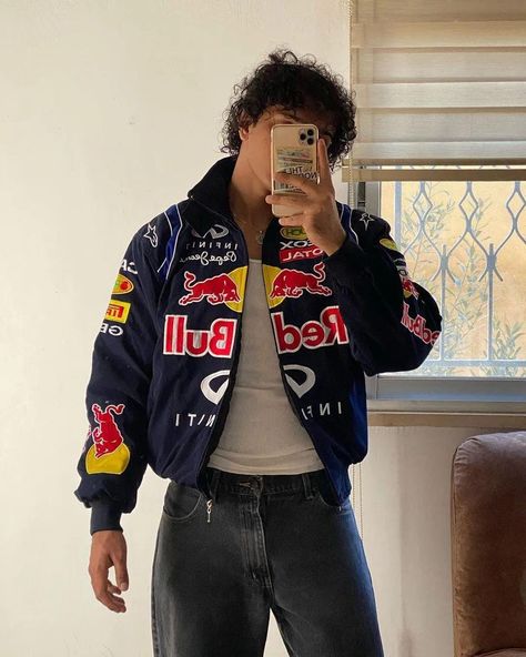 The limited edition racing jacket is back! This is an embroidered high-quality jacket, the main material is cotton, polyester. Please check the style, size, and the size chart in the last picture before placing an order, don't forget to check! We will ship within 3 days and arrive in 1 week. I wish you a happy shopping, thank you. Red Bull Racing Jacket, Ferrari Jacket Outfit, F1 Racing Jacket, Ferrari Vintage, Ferrari Jacket, Jacket Embroidery, Jacket Streetwear, Racing Jacket, Ferrari F1