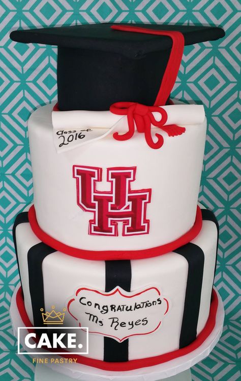 Uh Graduation Party, Graduation Cakes For Boys, College Grad Party Decor, Graduation Party University, Grad Decorations, High School Graduation Cakes, College Graduation Cakes, Grad Cakes, Nursing Graduation Pictures