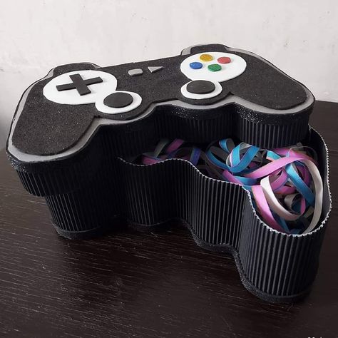 Playstation Surprise, Surprise Playstation, Playstation Controller, Scrapbook Gift, Creative Gift Wrapping, Diy Box, Game Controller, Gaming Gifts, Creative Gifts