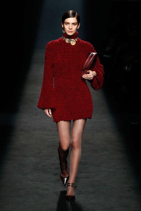 Simorra Fall Winter 2024-25 Fashion Show Madrid Fashion, Fashion Trends Winter, Winter 2024, Favorite Outfit, Madrid, Winter Fashion, Fashion Show, Fashion Week, Fall Winter