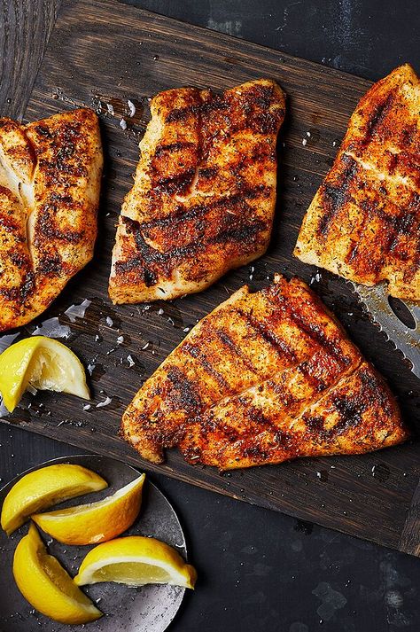 Snapper On The Grill, Grilled Snapper Fillet Recipes, Grilled Red Fish Recipes, Smoked Red Snapper Recipes, Grilled Red Snapper Filet Recipes, Grilled Snapper Fish Recipes, Snapper Recipes Grilled, Red Snapper Recipes Grilled, Grilled Redfish Recipes