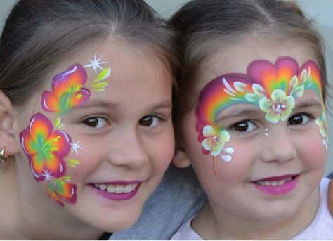 Leanne Courtney line busters! Face Painting Flowers, Henna Paint, Girl Face Painting, Face Painting Tutorials, Painting Kids, Crown For Kids, Face Painting Easy, Face Paintings, Painting Easy