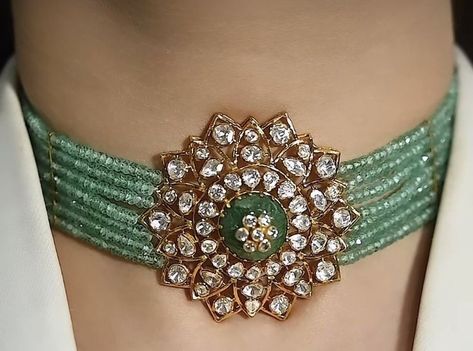 Green Beads Choker Necklace Indian, Beads Choker Necklace Indian, Victorian Haram, Indian Wedding Jewelry Sets, Neck Pieces Jewelry, Gold Jewelry Outfits, Choker Necklace Designs, New Gold Jewellery Designs, Diamond Pendants Designs