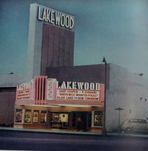 Lakewood, California Lakewood California, Norwalk Ohio, Classic Movie Theaters, Majestic Theatre, Drive In Movie Theater, Ca History, Beach Place, Drive In Theater, Long Beach California