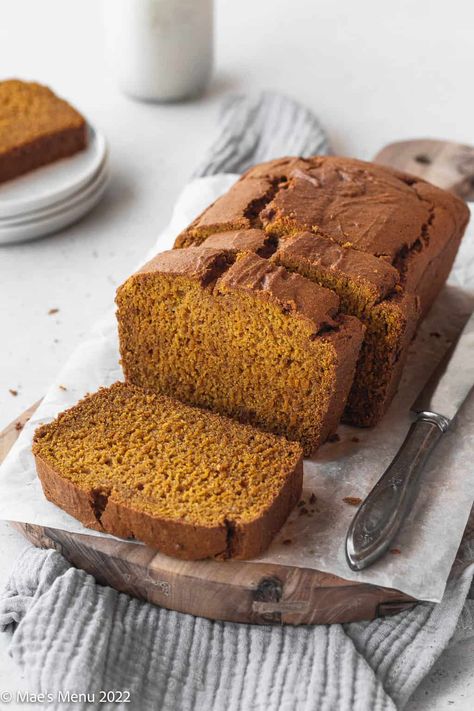 Gluten-Free Pumpkin Bread Vegan Pumpkin Bread, Healthy Pumpkin Bread, Gluten Free Pumpkin Bread, Dairy Free Pumpkin, Pumpkin Pie Mix, Sugar Pumpkin, Pumpkin Bread Recipe, Loaf Recipes, Pumpkin Flavor