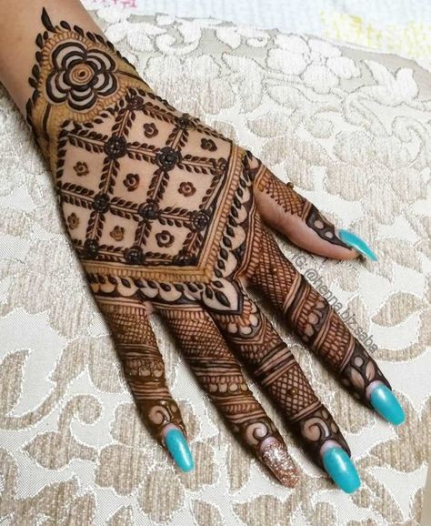 Back Hand Jaal Mehndi Designs, Jaal Mehndi Design, Teej Mehandi Designs, Teej Mehndi Designs, Turtle Henna, Hartalika Teej, Henna Sleeve, Leg Henna Designs, Peacock Mehndi Designs