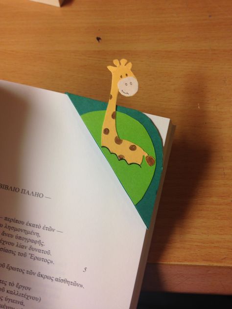 Cute giraffe bookmark Giraffe Bookmark, Cute Bookmarks, Cute Giraffe, Cute Diys