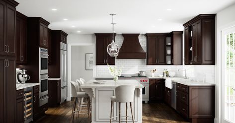 14 Amazing Color Schemes for Kitchens with Dark Cabinets Chocolate Kitchen Cabinets, Dark Brown Kitchen Cabinets, Dark Brown Kitchen, Espresso Cabinets, Kitchen Cabinets For Sale, Dark Brown Cabinets, Brown Kitchen Cabinets, Rta Kitchen Cabinets, Dark Wood Cabinets