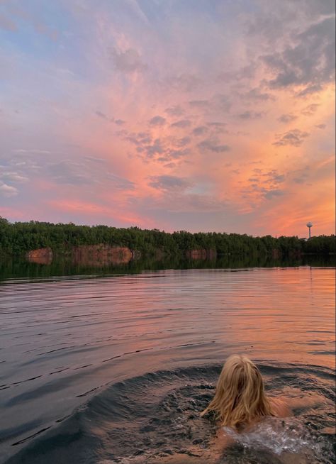 Sunset Swimming, Pretty Sky, Summer Bucket Lists, Sunset Pictures, Summer Feeling, Summer Dream, Summer Photos, Summer Pictures, Lake Life