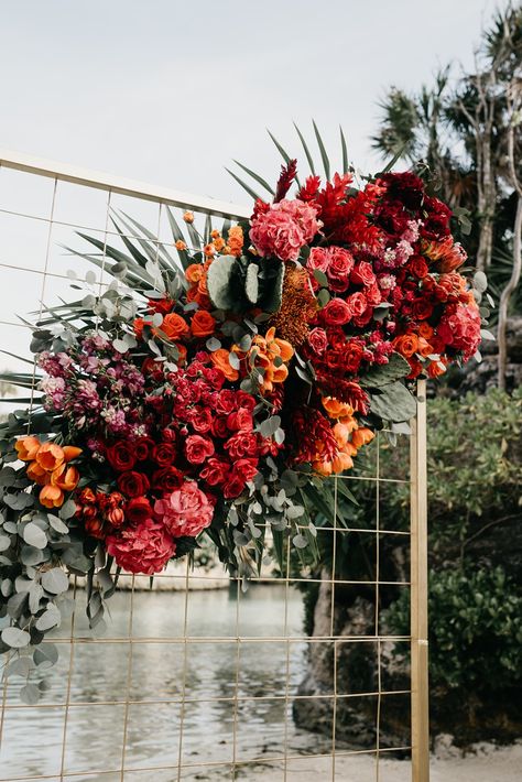 Mexican Glam Wedding, Spanish Wedding Flowers, Mexico Wedding Flowers, Frida Khalo Wedding, Mexican Wedding Flowers, Fall Mexican Wedding, Mexico Inspired Wedding, Bahamas Wedding Ideas, Frida Kahlo Inspired Wedding