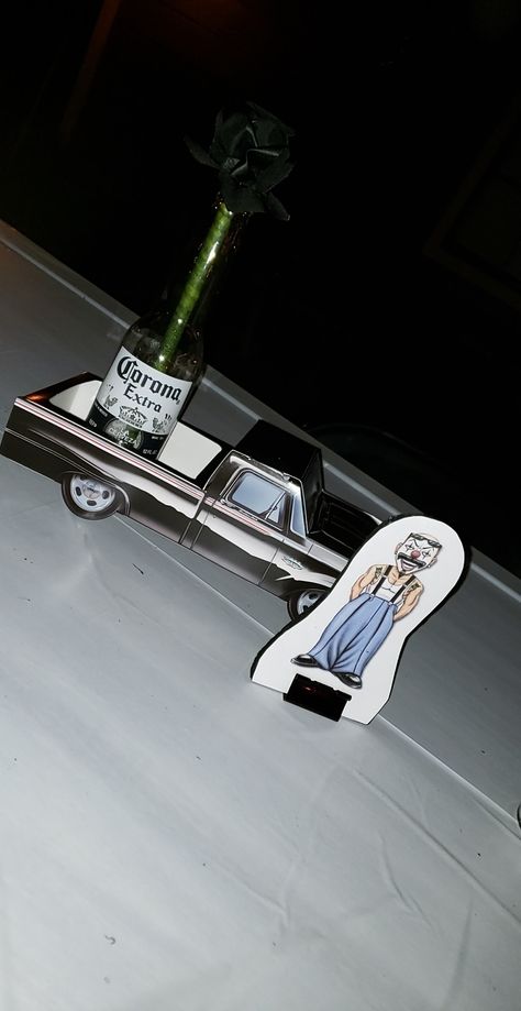 Lowrider Party Decorations, Cholo Party Theme Ideas, Cholo Party Decorations, Vintage Car Party, Gangster Party, Moms 60th, Baby Birthday Party Theme, Cholo Style, 20th Birthday Party