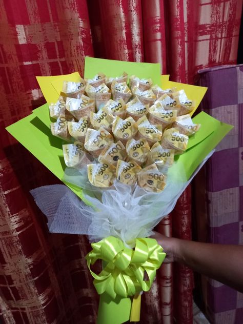 Bouquet Money Bouquet 1000 Pesos, 500 Pesos Philippines, Money Bouquet Philippine Peso, Pesos Money Philippines, Money Pesos, Philippine Pesos Money, Diy Money Bouquet, Money Flower Bouquet, Wedding Cards Images