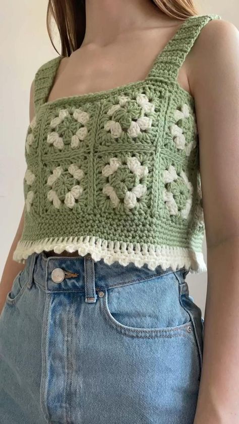 [Ad] Crochet Top Patterns Ideas For Beginners Get Amazing Ideas For Crochet Tops And Dresses. All Pictures, Videos And Tutorials Are Handpicked By Our Team Of Professional Designers #crochetfashionpatternsfree Crochet Shirt Free Pattern, Modern Haken, Crochet Tank Tops, Crochet Top Outfit, Crochet Tops Free Patterns, Crochet Summer Tops, Crochet Fashion Patterns, Crochet Shirt, Trik Fotografi