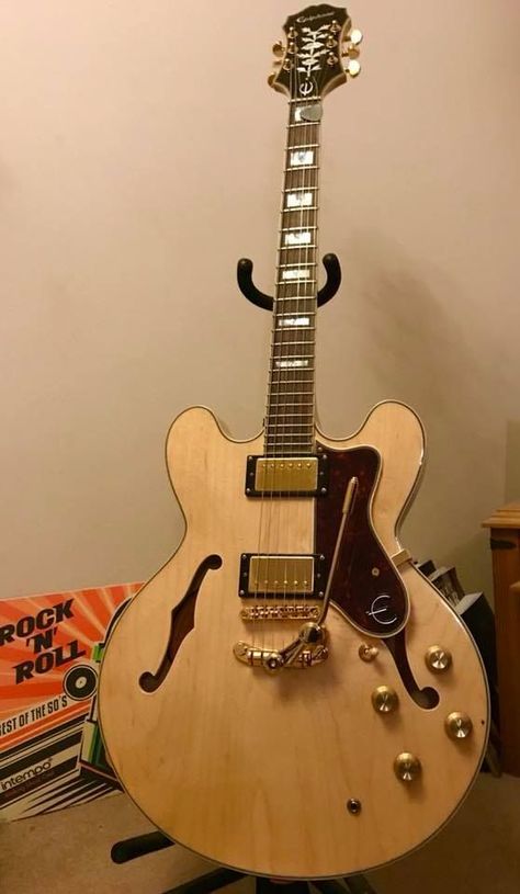 Epiphone Sheraton with Duesenberg Les Trem II Epiphone Sheraton, Epiphone Electric Guitar, Epiphone Guitars, Fnaf Oc, Guitar Lovers, Electric Guitars, Cool Guitar, Gibson, Electric Guitar