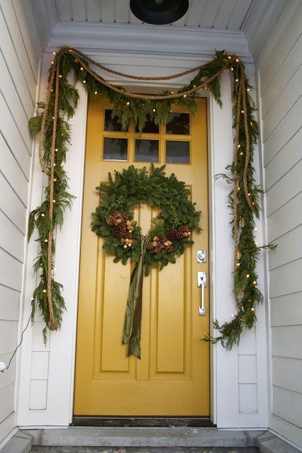 "Leap of Faith", Benjamin Moore..Perfect!! The yellow door color I have been looking for!!! Mustard Yellow Front Door, Yellow Front Door, Country Doors, Door Colour, Yellow Front Doors, Door Farmhouse, Front Door Paint Colors, Yellow Door, Door Colors