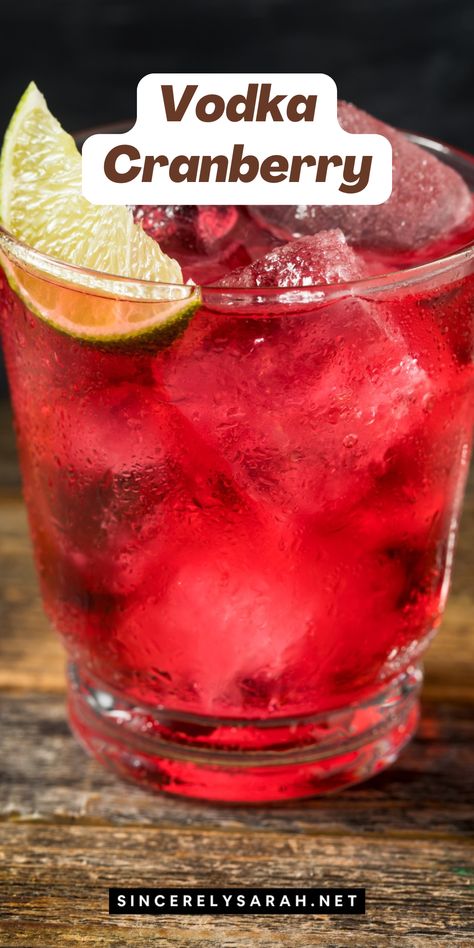 🍹 The Vodka Cranberry is a classic cocktail that's both easy to make and absolutely delicious! Whether you're planning a party or just want a refreshing drink at home, this cocktail is the way to go. Our new article shares all the tips and tricks to create the perfect Vodka Cranberry, so you can enjoy a bar-quality drink without leaving your kitchen. Time to shake things up with a Vodka Cranberry! 🍒 Cranberry Alcoholic Drinks, Cranberry Vodka Cocktail, Fall Cocktails Easy, Vodka Recipes Easy, Mint Chocolate Chip Cupcakes, Vodka Cranberry Cocktail, Vodka Cranberry, Spiked Hot Chocolate, Easy To Make Cocktails